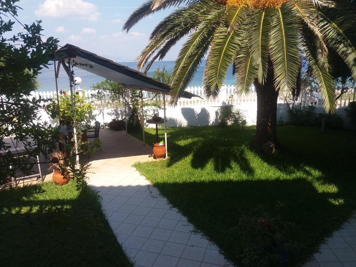 Villa Per Mare à Loutra Elenis Extérieur photo